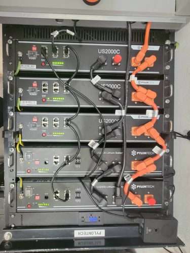 Ejemplo de conexión de baterías de litio Pylontech US2000C