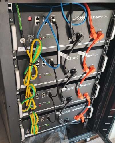 Ejemplo conexión baterías Pylontech US5000