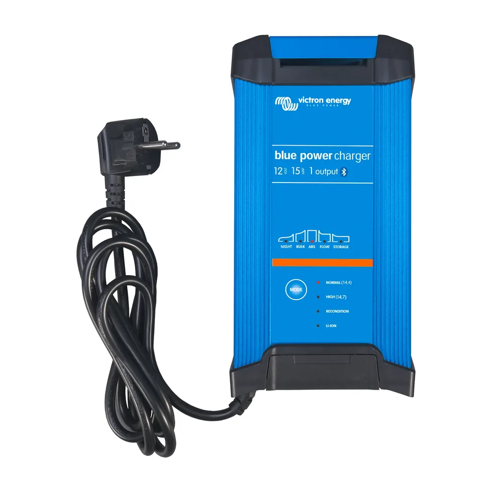 BlueSmartIP22Charger12V15A1230Vfront