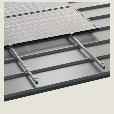 Kit de estructura Sunfer para 7 paneles solares en vertical – cubierta metálica con fijación directa zincada - CuencaSolar