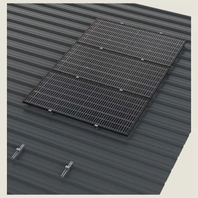 Kit de estructura Sunfer para 19 paneles solares en vertical – cubierta sándwich con microraíl zincado - CuencaSolar